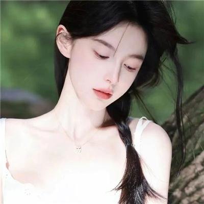 被埋葬的树木 海报